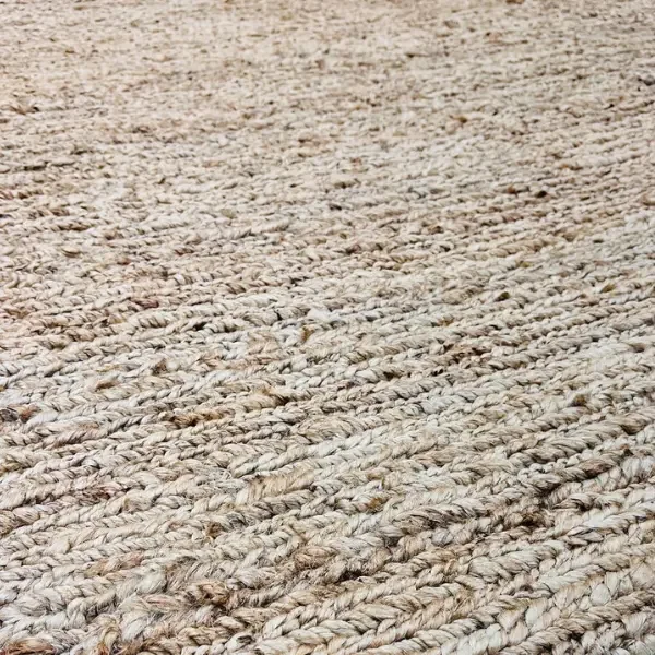 Primer plano de una alfombra de yute natural